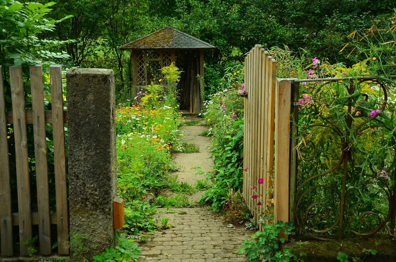 Secret Garden Nooks